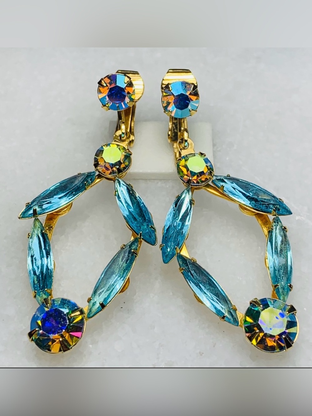 Vintage Judy Lee Blue Rhinestone Clip Earrings 2” Dangle AB Gold Tone Statement
